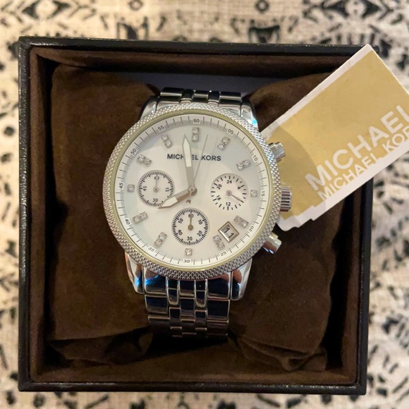 Womens Michael Kors watch NWT - Picture 1 of 10